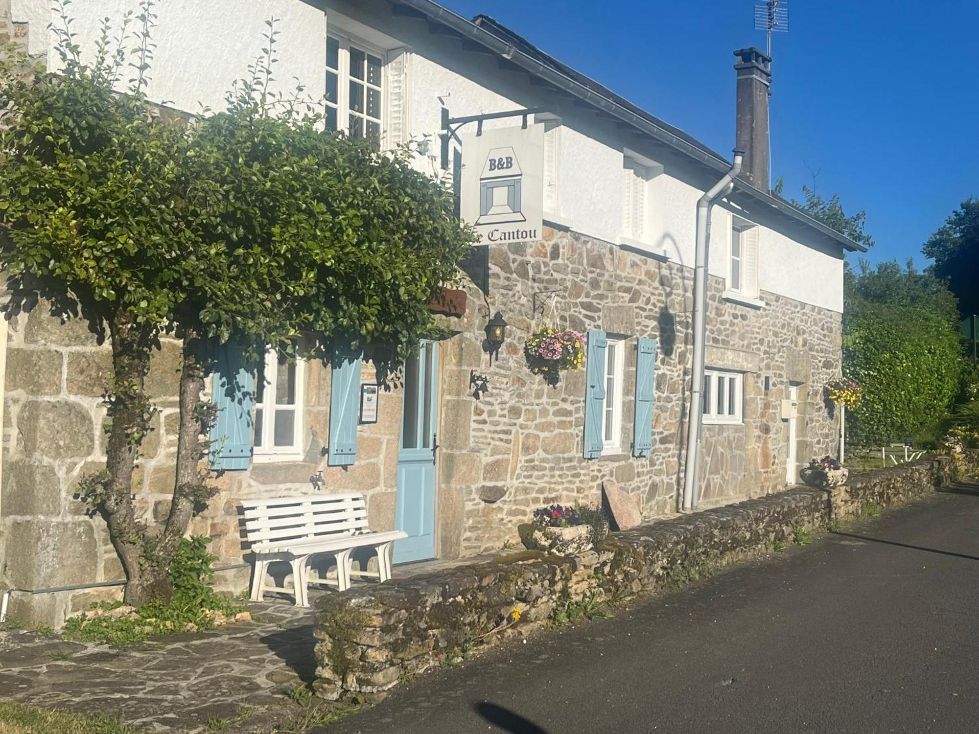 Le Cantou Affieux Bagian luar foto
