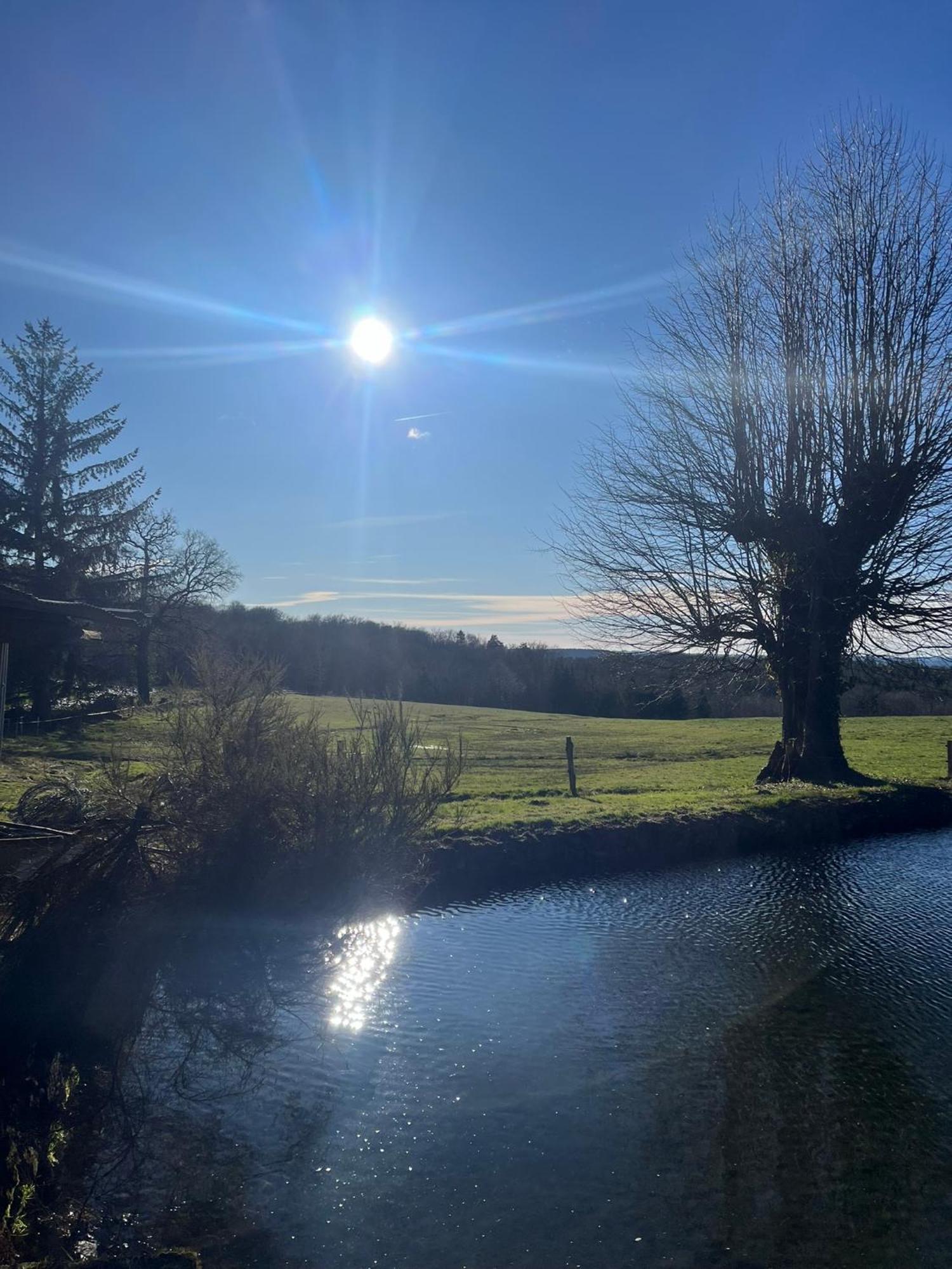 Le Cantou Affieux Bagian luar foto